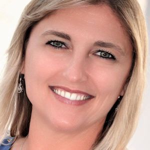 Meet your Posher, Farrah